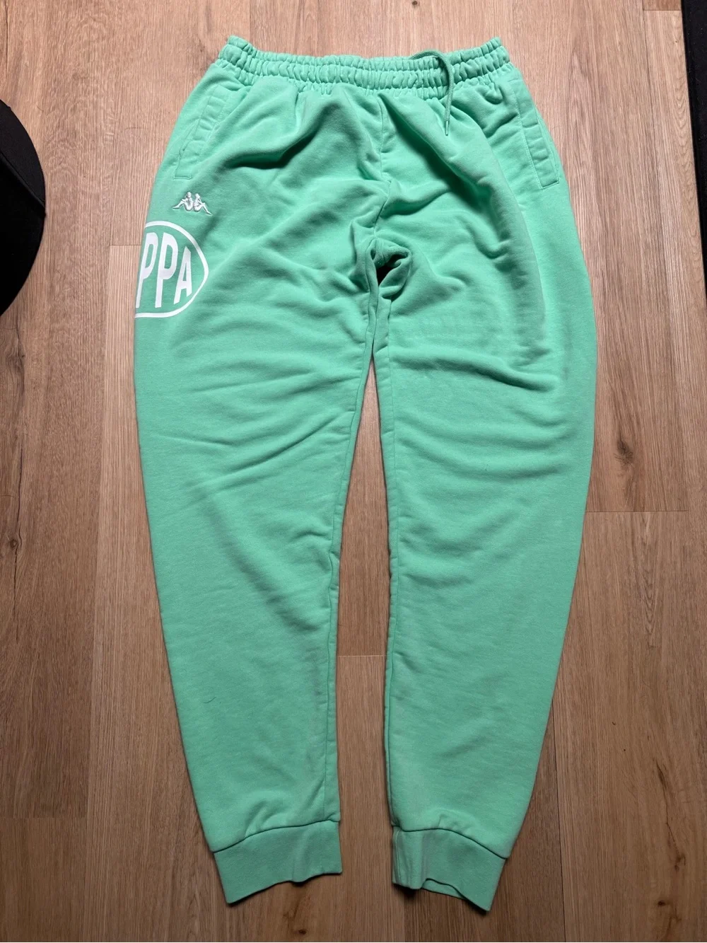 Kappa Vintage Men’s Mint Green Logo Jogger Sweatpants